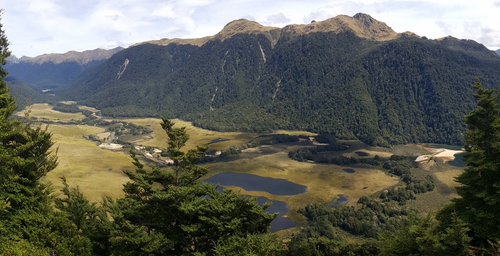 Grebe Valley